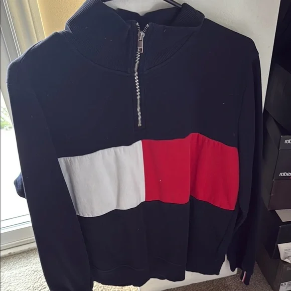 Tommy Hilfiger Sweaters Tommy Hilfiger Womens Zipup Sweater